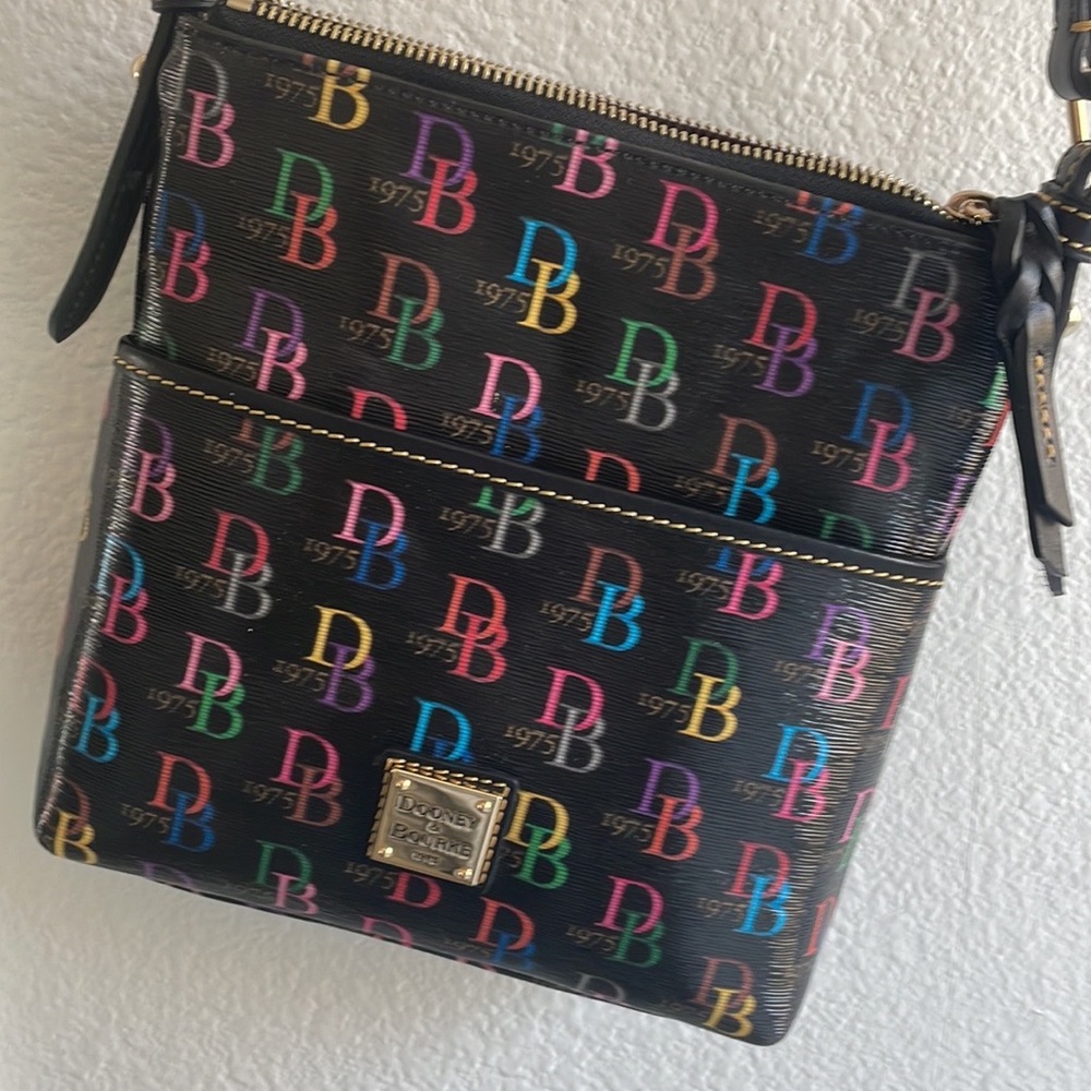 Dooney & Bourke 1975